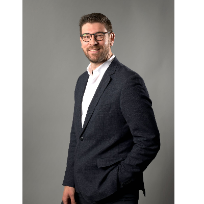 Jordan A. Dixon - Directeur