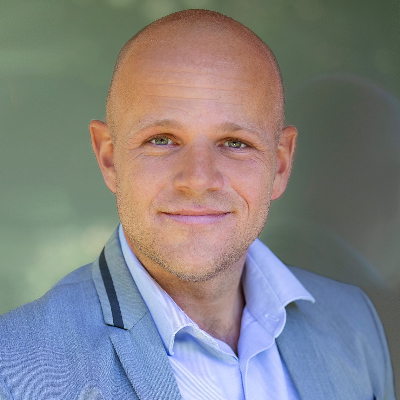 Nicolas Favre - Associé