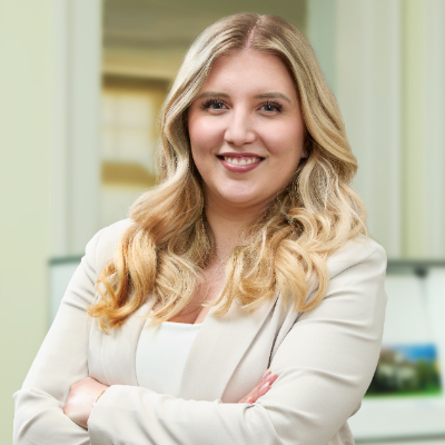 Leila Edöcs - Betriebswirtschafterin HF