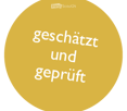 A simple graphic with the German text "geschätzt und geprüf t" (estimated and tested) on a mustard yellow circle against a black background.