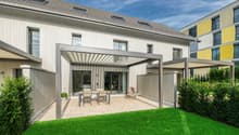 Garten mit gedecktem Sitzplatz - perfekt für Familienzeit im Freien