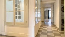 Hall avec puit de lumiere.jpg