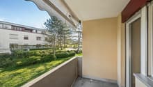 Balkon mit Aussicht ins Grüne (Richtung Süden / Aesch)
