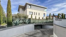 Listing picture