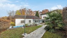 Terrasse mit Pool und Wintergarten
