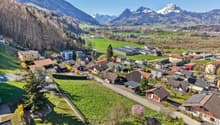 Vue magnifique et dégagée sur les montagnes