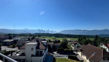 Mit Ausblick auf den See
