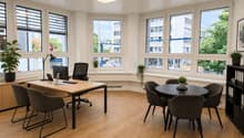 Eckbüro 1.OG (Foto mit KI möbliert)