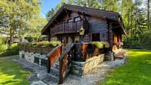 Extérieur chalet - Entrée / Chalet exterior - Entrance / Esterno dello chalet - Ingresso