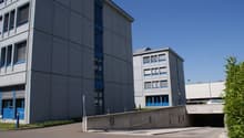 Nordansicht_mit_Tiefgaragenabfahrt.JPG