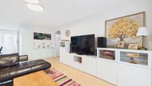 Helles Wohn- und Esszimmer