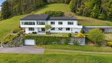 Listing picture