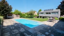 Garten mit Pool  / Garden with a pool
