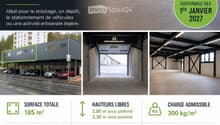Promotional image for a local garage/depot space in Le Locle, featuring an empty interior with concrete floors, metal beams, and fluorescent lighting. The exterior shows a modern building with multiple parking spaces and a large entrance.