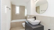 Badezimmer inkl. Badewanne