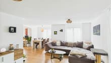 Wohnzimmer mit Essbereich