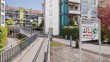 Einfahrt Garage