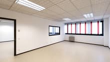 Empty room, white walls, floor and ceiling, square windows, windows with red and white stripes