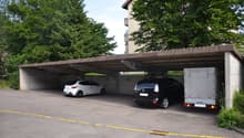 Ansicht gedeckte Parkplätze