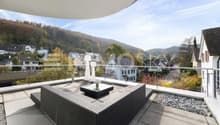Geniessen Sie den atemberaubenden Sonnenaufgang und -untergang von der oberen Terrasse aus