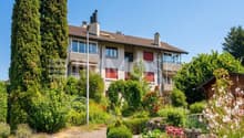 Herrlich eingebettet im Grünen