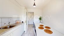 Superbe espace cuisine avec balcon