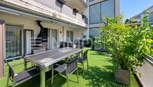 Grosszügige Terrasse zum Entspannen