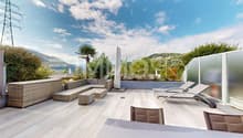 Grande terrazzo panoramico soleggiato