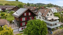 Grosszügiges Einfamilienhaus an ruhiger und familienfreundlicher Wohnlage.