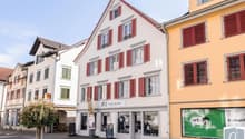 Charmantes Wohn- und Geschäftsgebäude