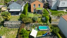 Superficie esterna con piscina
