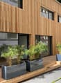 photo avec terrasse et verdure