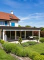 Villa jumelle par les garages
