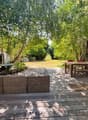 Terrasse principale et jardin