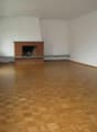 Wohnzimmer (früher zwei getrennte Zimmer)