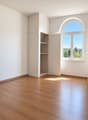 Zimmer neben Küche
