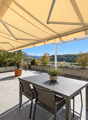Grosszügige Terrasse