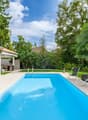 PISCINE SUR GRANDE PARCELLE