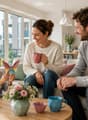 Stimmungsbild_Familie mit Origami Schmetterling