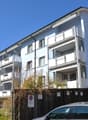 Ansicht Mehrfamilienhaus mit grossen Balkonen
