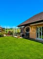 Grand jardin verdoyant