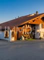Immeuble 2 appartement + 1 local commercial