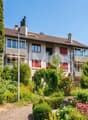Herrlich eingebettet im Grünen
