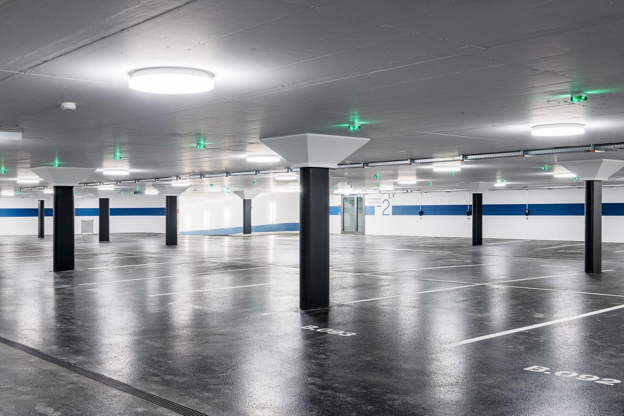 Underground parking - in Fabrikstrasse 7 - for CHF 180 - Floor: -1
