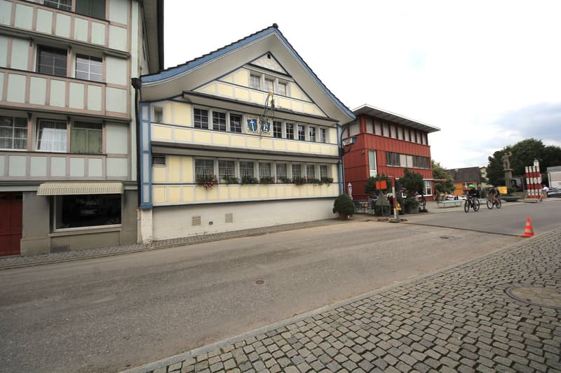 Geschichtsträchtiges Appenzellerhaus (Restaurant Linde) mitten im Dorfkern (AI) (2)