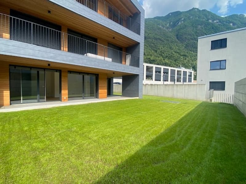 Appartamento con giardino privato (1)