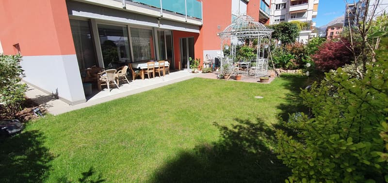 Appartamento con ampio giardino a Lugano (2)