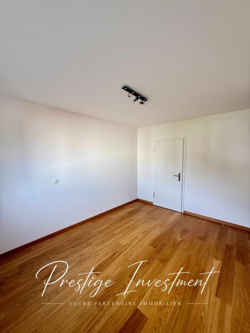 Bright Apartment with Terrace of 5.5 Rooms and 148 m2 in Aproz (13)