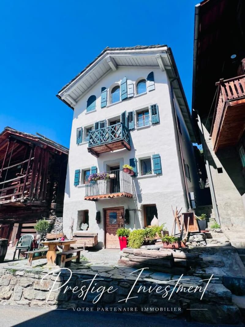 MAGNIFICO DUPLEX RINNOVATO DI 3,5 LOCALI + LOCALE/LABORATORIO - MASE (MONT-NOBLE) (11)