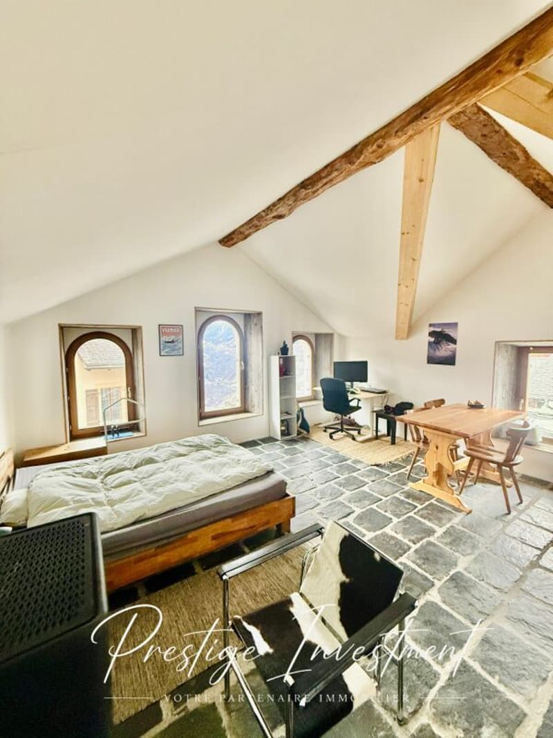 STUDIO INCANTEVOLE - 52 M2, MASE! (MONT-NOBLE) (1)